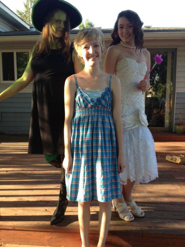 Oh, now we have a bad witch, too! And Dorothy.